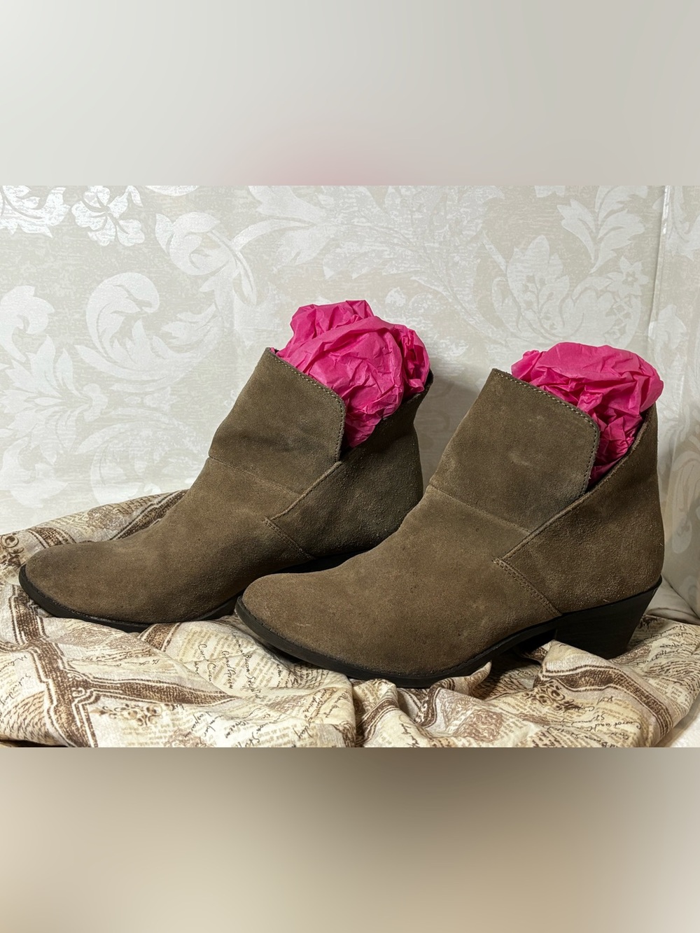 me too Olive Suede Ankle Booties